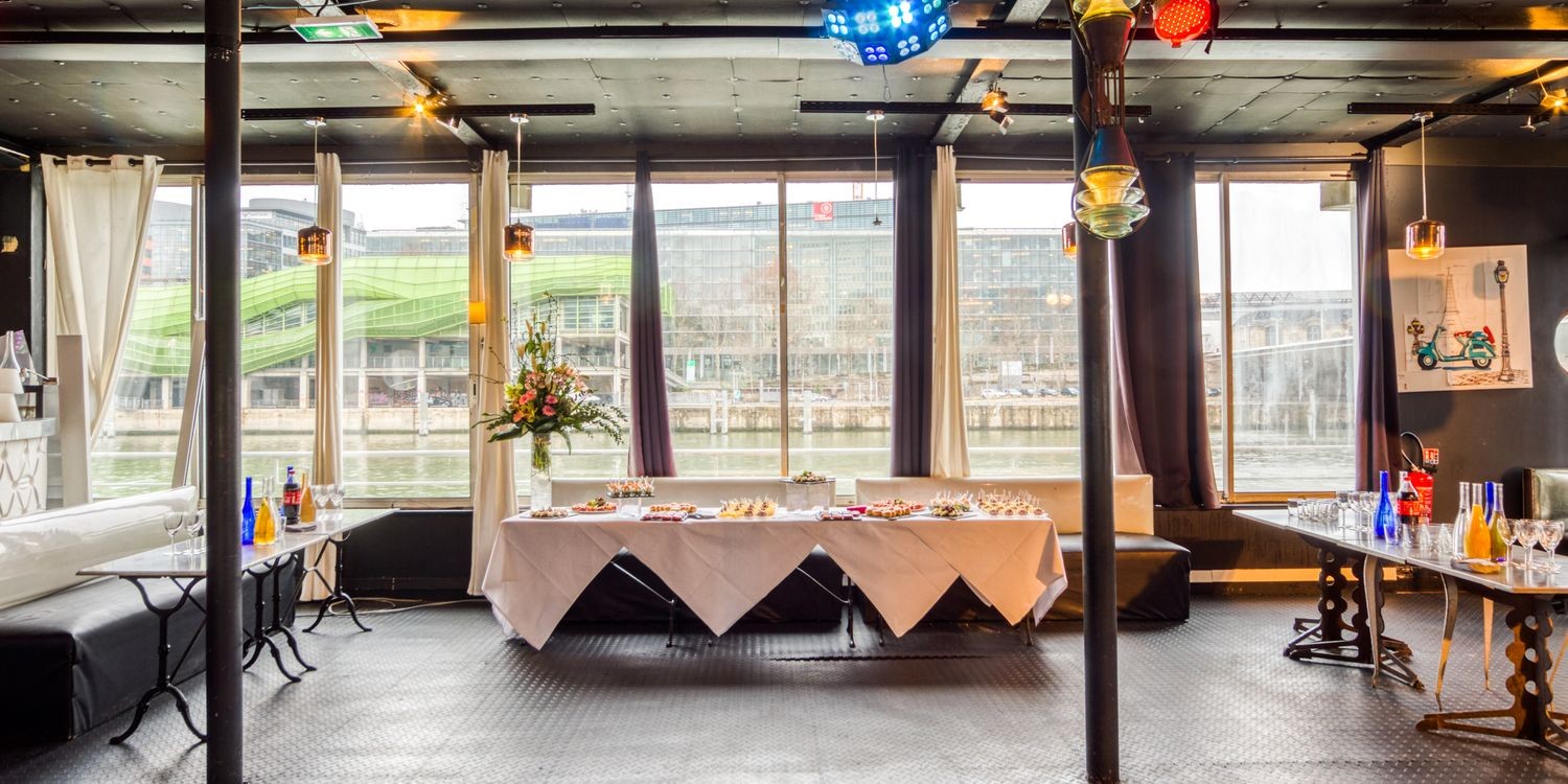 Le Café Barge réserver