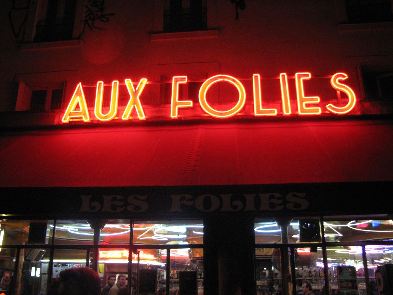 Aux